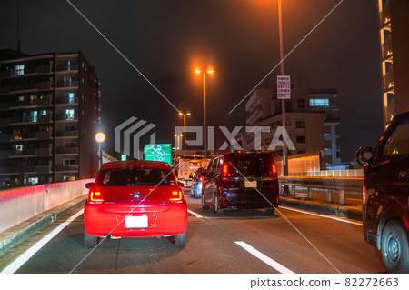 《Tokyo》 Traffic jam, Shuto Expressway at night 82272663