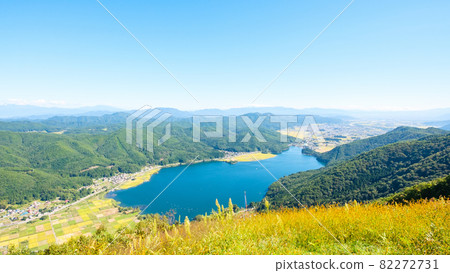 View of Lake Kisaki from Mt. Koguma (September) 82272731
