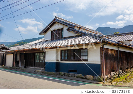 Kusano's traditional townscape 82273188