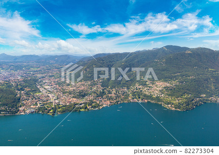 Panoramic view of lake Como in Italy Panoramic view of lake Como in Italy 82273304