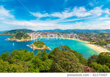 Panoramic view of San Sebastian 82273407