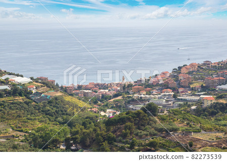 Azure coast in Italy Azure coast in Italy 82273539