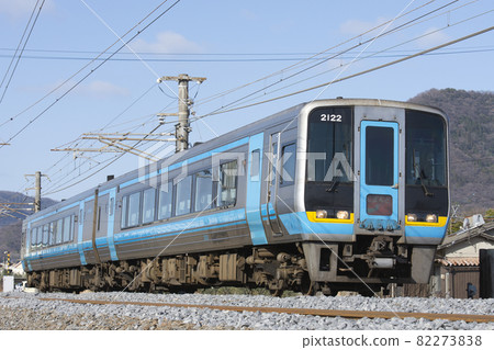 Limited express Shimanto operated by 2000 series (Hashioka-Kokubu) 82273838