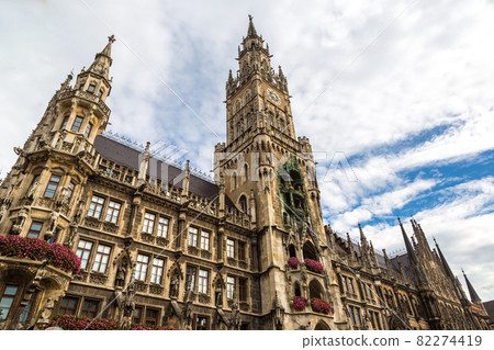 Marienplatz town hall in Munich 82274419