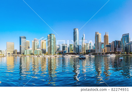 Panorama of Dubai marina 82274931
