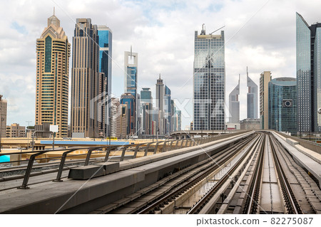 Dubai metro Dubai metro 82275087
