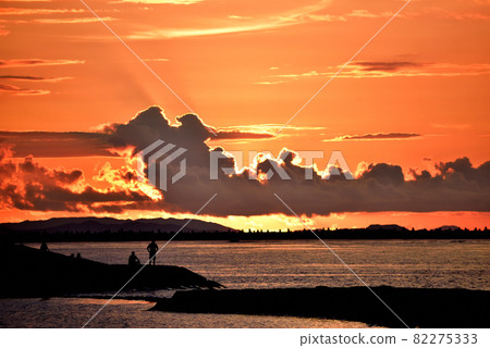 沖繩那霸海空公園的夜景 82275333