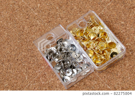 Pushpins, pushpins, pushpins, needles, stabs, stationery, stationery, offices, pins, household goods, gold Pushpins, pushpins, pushpins, needles, stabs, stationery, stationery, offices, pins, household goods, gold 82275804
