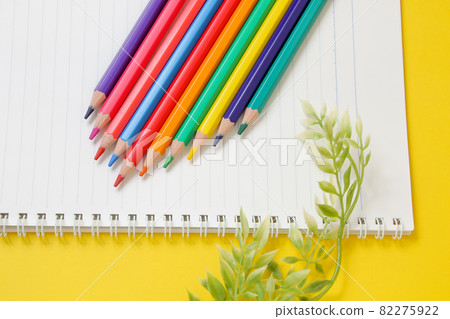 Stationery, colored pencils, pencils, colored pencils, notebooks, stationery, drawing, paper, painting, art, writing utensils Stationery, colored pencils, pencils, colored pencils, notebooks, stationery, drawing, paper, painting, art, writing utensils 82275922