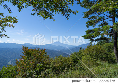 從桃倉山山頂眺望富士山（山梨縣大月市） 82280176