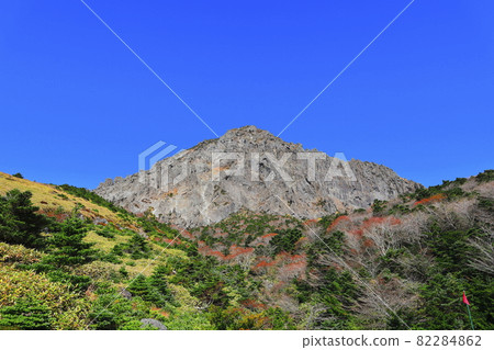 Hallasan, Autumn, Maple, Fallen Leaves, Maple Tree, Lava, Climbing, Travel, Yeongsil Course Hallasan, Autumn, Maple, Fallen Leaves, Maple Tree, Lava, Climbing, Travel, Yeongsil Course 82284862