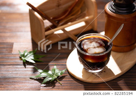 iced coffee iced coffee 82285194