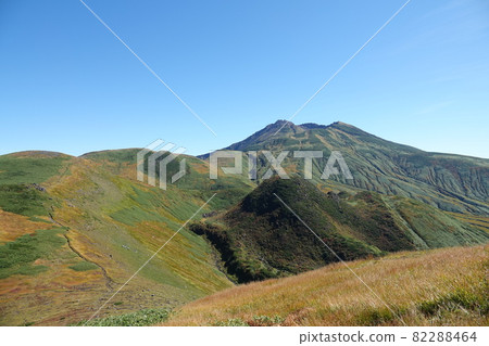 Mountain trail of Chokai 82288464