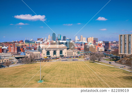 View of Kansas City skyline in Missouri View of Kansas City skyline in Missouri 82289019