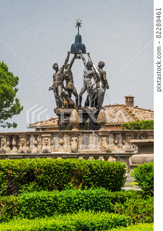 Gardens of Villa Lante of Bagnaia 82289461