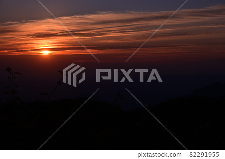 從輕井澤觀景台看到的群馬黎明 82291955