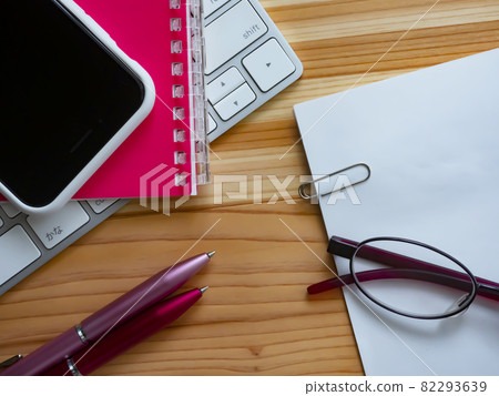 Business image, notebook, PC, documents, smartphone, woman 82293639