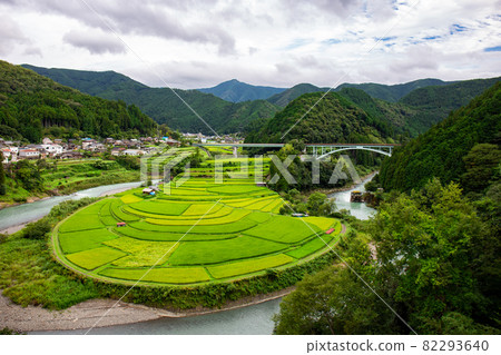 Aragi Island in Summer 82293640