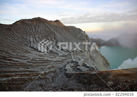 伊真火山（印度尼西亞） 82294016