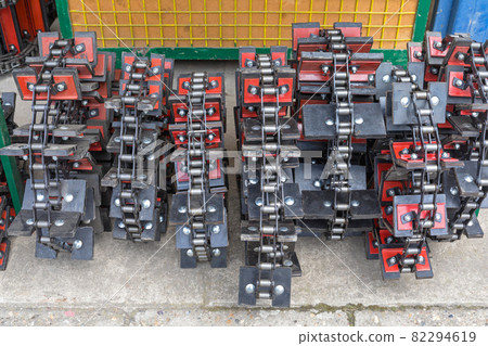 Transfer Chains Transfer Chains 82294619