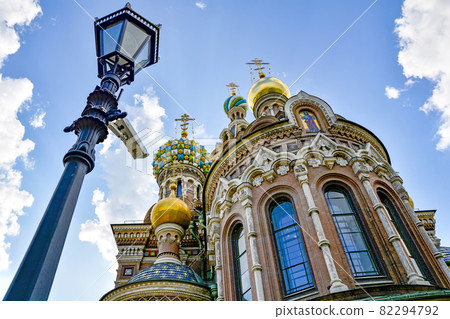 Facade of the historic Church of the Savior on Blood 82294792