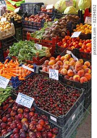Farmers market 82294852