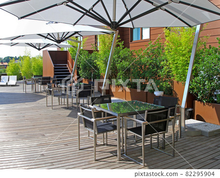 Top floor garden Top floor garden 82295904