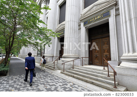東京都中央區日本橋三井本館的街景 東京都中央區日本橋三井本館的街景 82300033