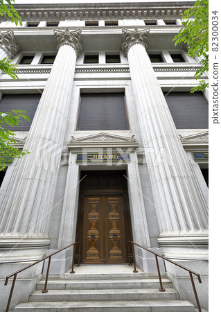 Cityscape of Nihonbashi, Chuo-ku, Tokyo Mitsui Main Building 82300034