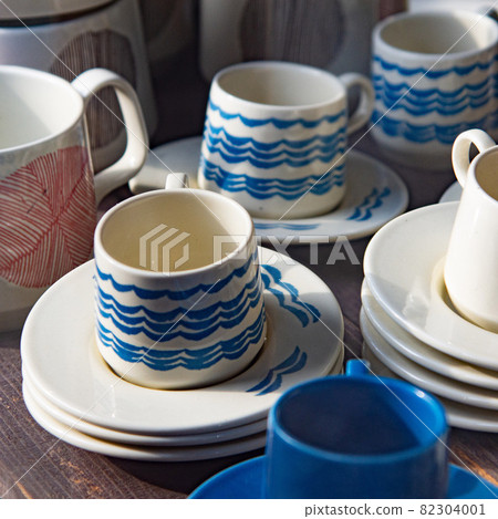 Japanese traditional crafts ceramics 82304001