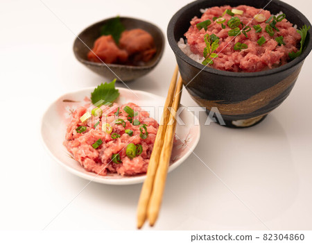 Negitoro 金槍魚 tataki 碗 Negitoro 碗 Negitoro 金槍魚 tataki 碗 Negitoro 碗 82304860