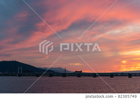 [Mt. Bizan] Evening view of Tokushima [Yoshino River] 82305749