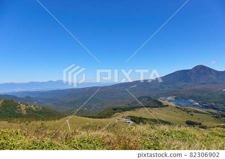 September (Autumn) Chino City, Nagano Prefecture, overlooking Mt. Asama and Mt. Tateshina from the Kurumayama Plateau 82306902