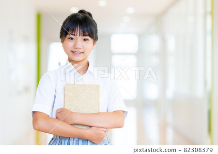 Junior high school girl shooting cooperation: Japanese language school attached to Chuo Technical School 82308379