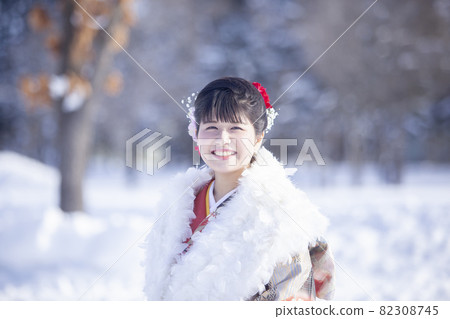 Woman in long-sleeved kimono Woman in long-sleeved kimono 82308745