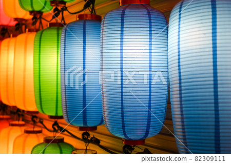 七彩燈籠 82309111
