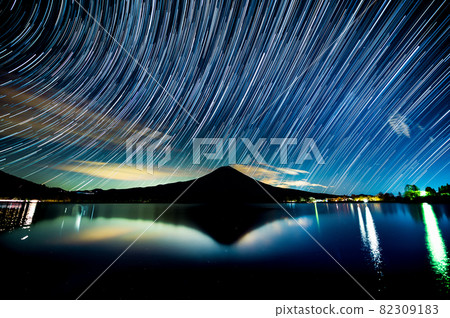 Lake Tanuki and Mt. Fuji (star trail), Fujinomiya City, Shizuoka Prefecture Lake Tanuki and Mt. Fuji (star trail), Fujinomiya City, Shizuoka Prefecture 82309183