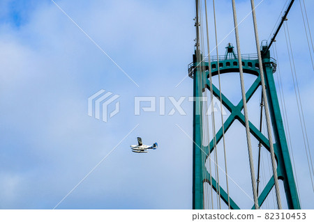 Cessna plane and Lionsgate Cessna plane and Lionsgate 82310453