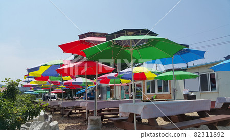 Korean beach restaurant Parasol 82311892