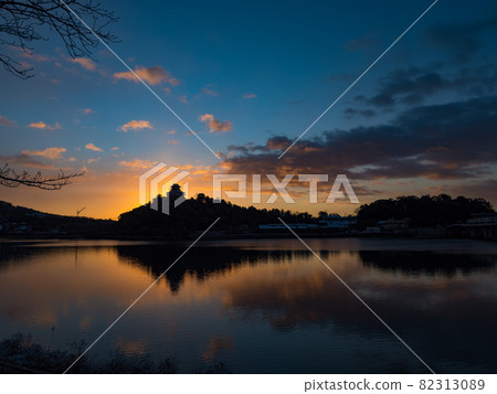 犬山城日出 82313089