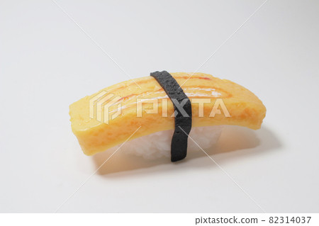 a sweet egg Sushi of Japanese food a sweet egg Sushi of Japanese food 82314037