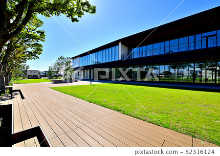 Fukuoka Prefecture Yanagawa Citizens' Cultural Center "Water Capital Yanagawa" 82316124
