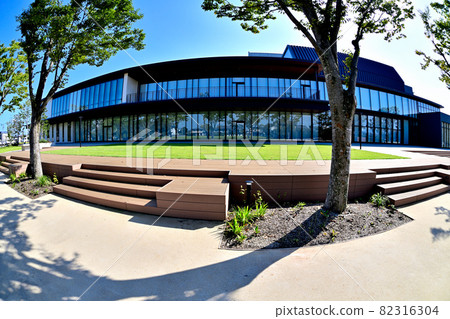 Fukuoka Prefecture Yanagawa Citizens' Cultural Center "Water Capital Yanagawa" 82316304