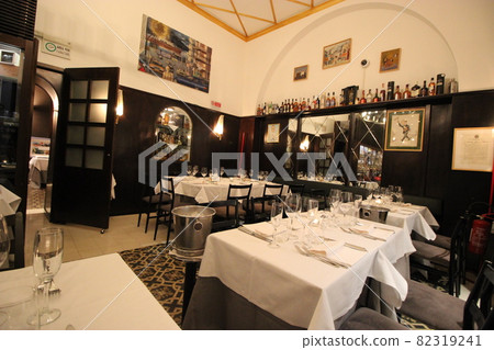 Authentic Italian pasta appetizer PIZZA at restaurant and trattoria 82319241