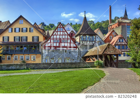 Half-timbered houses in Schwabisch Hall, Germania 82320248