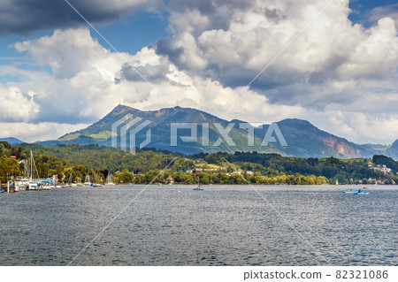 Lake Lucerne, Switzerland Lake Lucerne, Switzerland 82321086