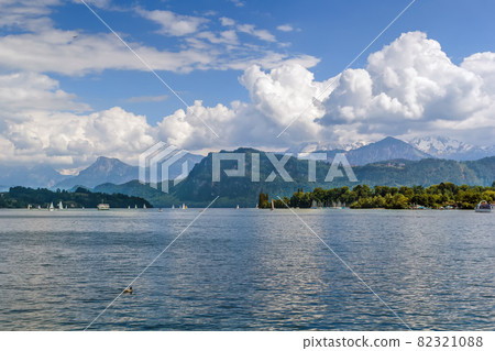 Lake Lucerne, Switzerland Lake Lucerne, Switzerland 82321088