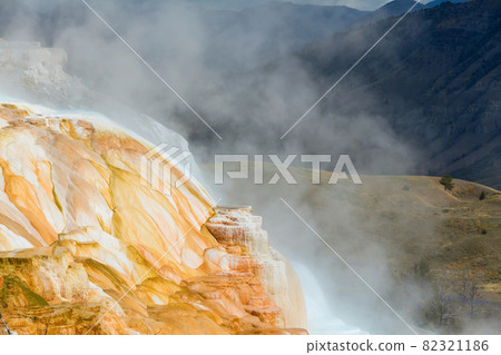Mammoth Hot Springs Mammoth Hot Springs 82321186