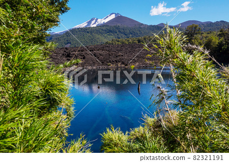 Chile landscape 82321191