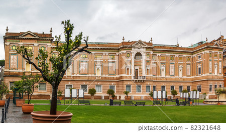 New Pinacoteca in Vatican 82321648